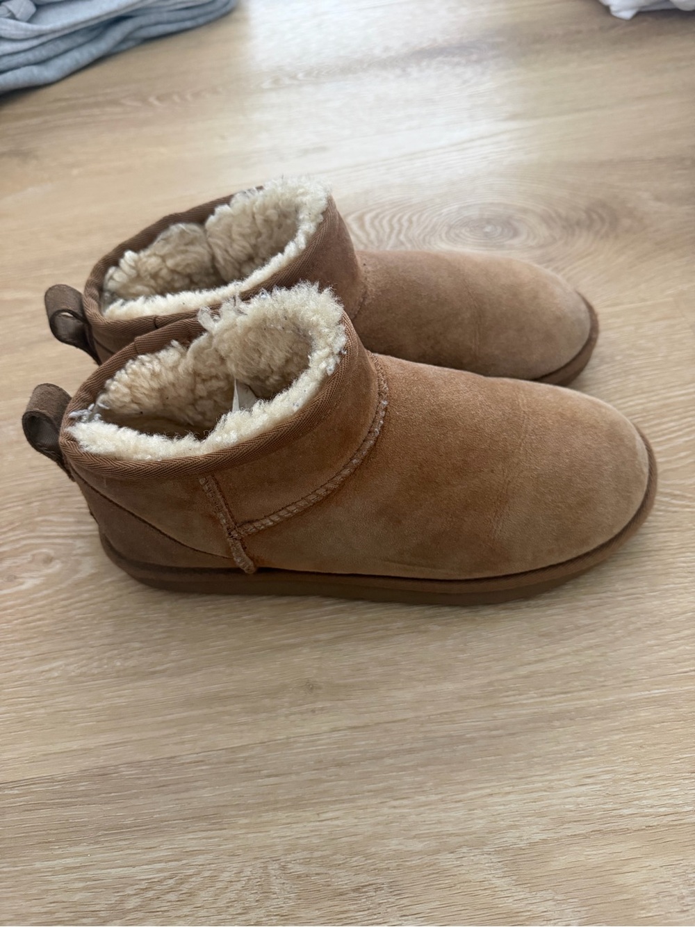 UGG Chestnut Brown Shearling-Lined Ankle Slippers - Picture 4 of 5